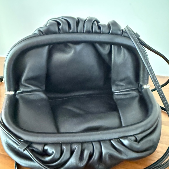 Bottega Veneta Smooth Pouch in Black - Picture 5 of 14